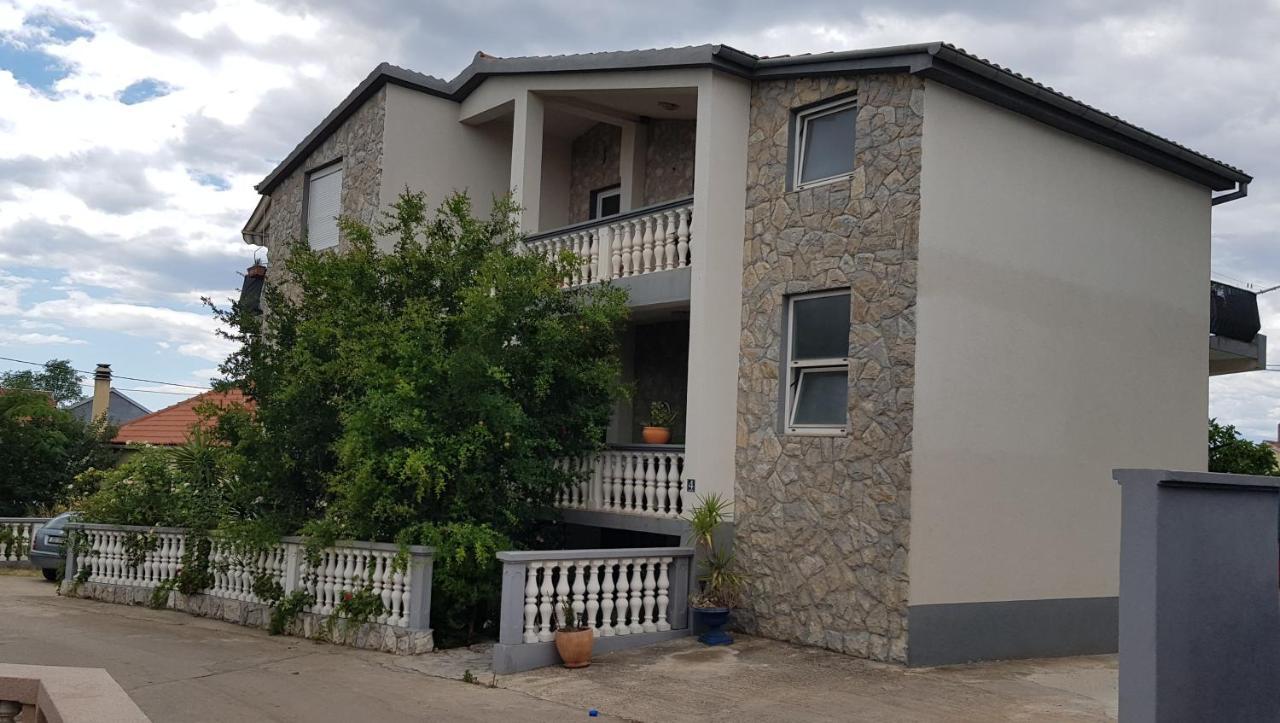 Apartman Suzana Sindija بيبينيا المظهر الخارجي الصورة